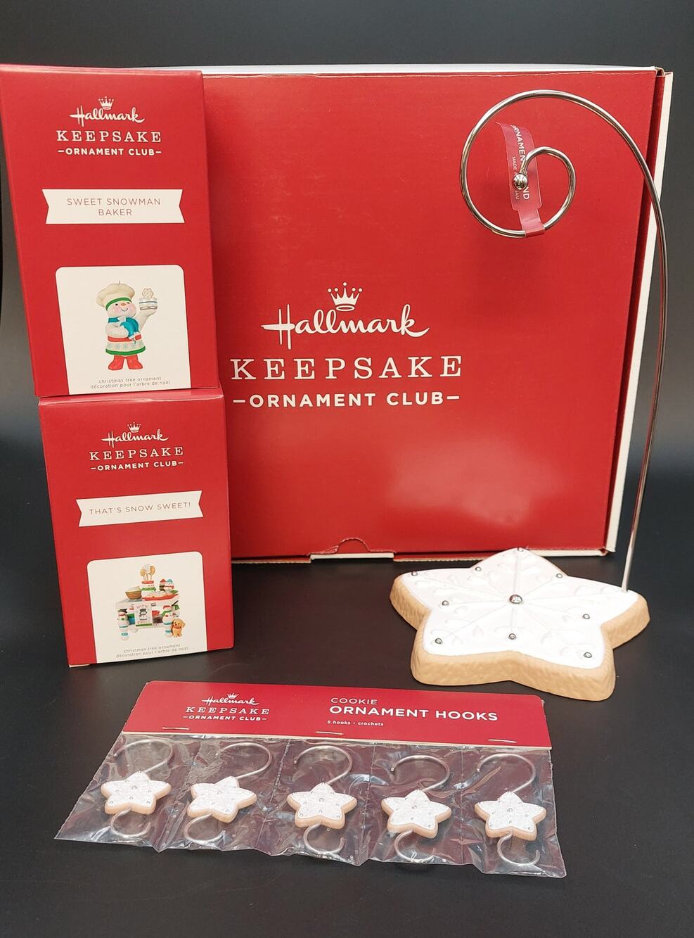 2021 Hallmark Keepsake KOC Exclusive Box Set Snowman Baker Ornaments Stand MIB
